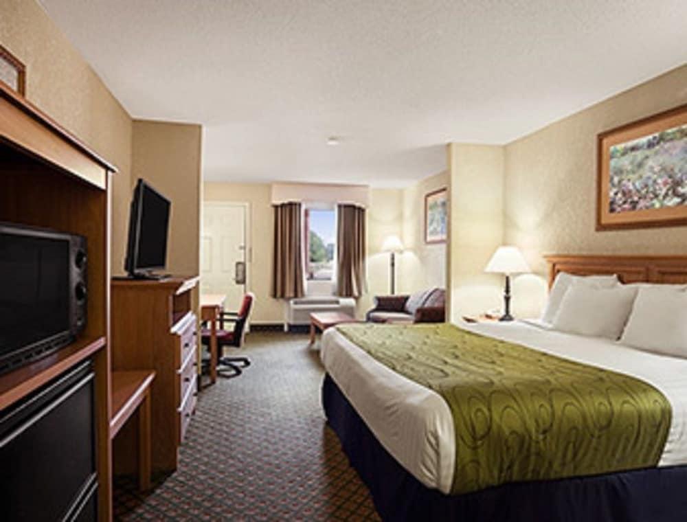 Days Inn & Suites By Wyndham Stuttgart מראה חיצוני תמונה